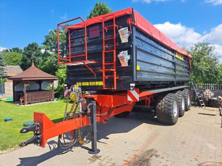 pol_pl_Przyczepa-Rolnicza-Tridem-22T-TECHMONT-308_1